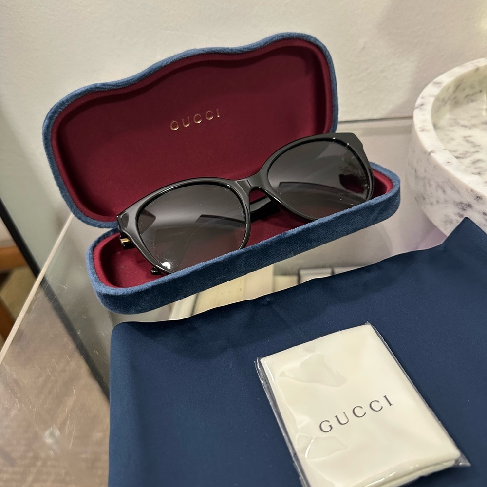 Gucci Black Women's Sunglasses